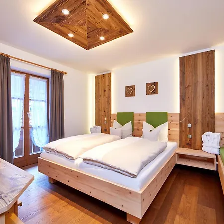 Christiane Knoepfle Appartement *